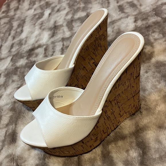 🫧Fashion Focus Womens Ardo-42 Popular Wedge Sandal🫧 Size 6.5🫧 - Picture 4 of 7